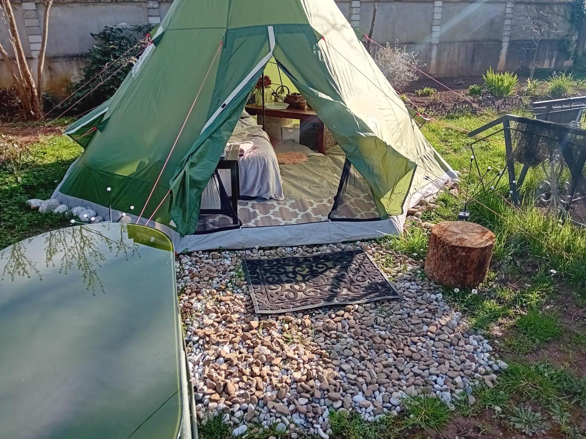 Indian Tent Tipi In Shared Lot And Shared Bathroom Mrse Buitenkant foto